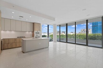 200 Arkona Ct in West Palm Beach, FL - Building Photo - Building Photo