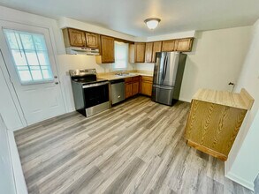 25 Camelot Ct in Stewartstown, PA - Foto de edificio - Building Photo