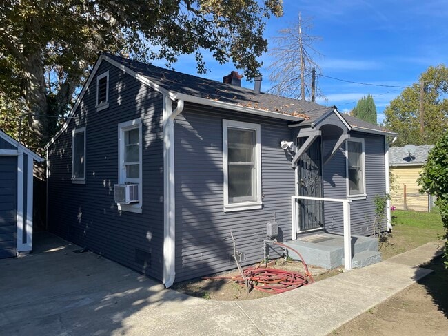 property at 721 N Church St