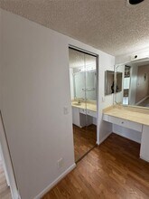 1300 SW 125th Ave, Unit 315K in Pembroke Pines, FL - Foto de edificio - Building Photo