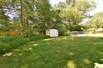 9922 Mayfield Dr in Bethesda, MD - Building Photo - Building Photo