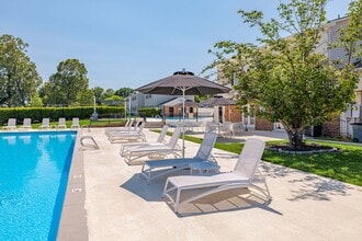 Trails End Apartments in Burlington, NC - Building Photo - Building Photo