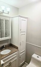 8300 Plaza Gate Ln, Unit 1082 in Jacksonville, FL - Building Photo - Building Photo