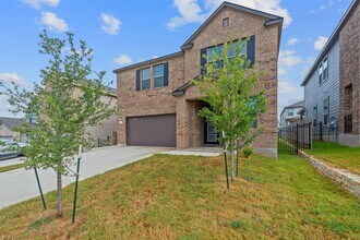 4720 Pell Rd in Manor, TX - Building Photo - Building Photo