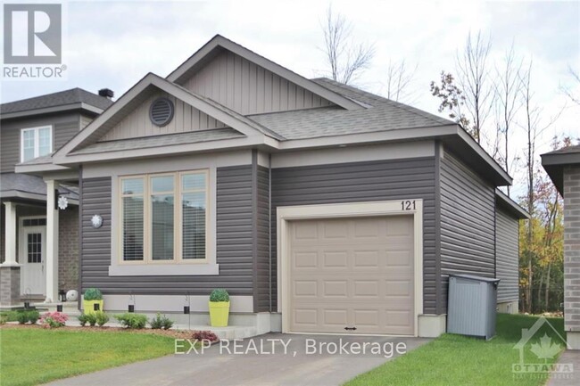 121 Rallidale St in Ottawa, ON - Building Photo - Building Photo