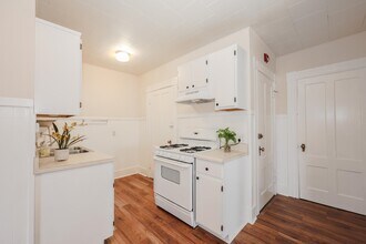 97 Bridge St in Manchester, NH - Building Photo - Building Photo