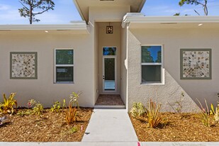 4261 Kathy Ave in Naples, FL - Building Photo