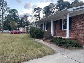 5855 Columbine Rd in Fayetteville, NC - Building Photo - Building Photo