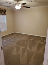 2974 Maple Street in Hollister, MO - Foto de edificio - Building Photo