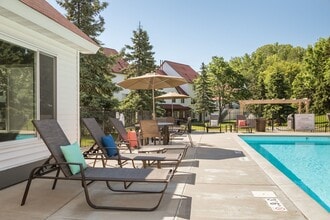 Southwind Village in Burnsville, MN - Building Photo - Building Photo