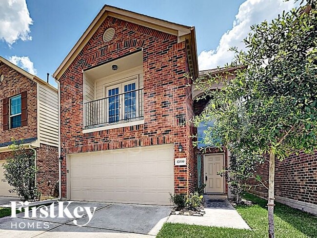 17039 Amarose Dr