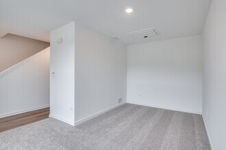 382 Summit Cir in Lombard, IL - Building Photo - Building Photo