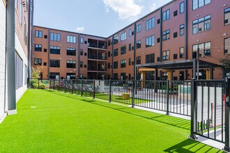 The Yard Apartments in Louisville, KY - Foto de edificio - Building Photo
