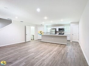 3821 SW 43rd Ct, Unit 211 in Ocala, FL - Building Photo - Building Photo