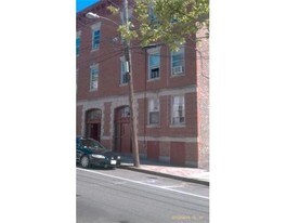 148 Park St in Chelsea, MA - Building Photo