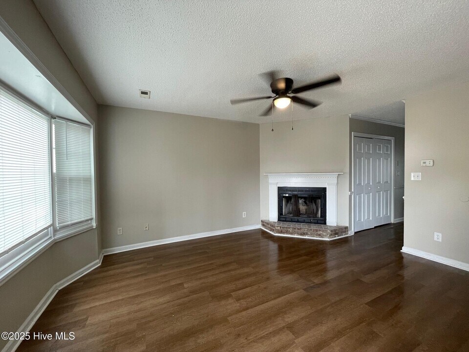 1113 Grovemont Dr in Greenville, NC - Building Photo