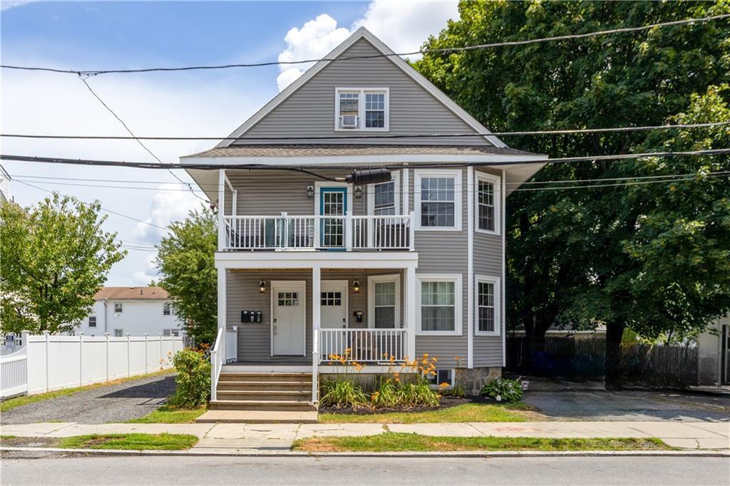 15 Radcliffe Ave in Providence, RI - Building Photo