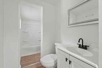 2030 Covington Rd in Fort Wayne, IN - Building Photo - Building Photo