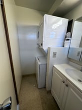 1060 Kamehameha Hwy in Aiea, HI - Building Photo - Building Photo