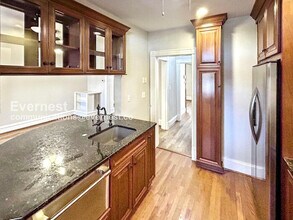 2708 W Grace St in Richmond, VA - Building Photo - Building Photo