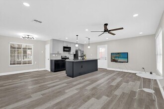 1823 Ravenall Ave in Orlando, FL - Building Photo - Building Photo
