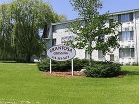 Grantosa Crossing in Milwaukee, WI - Building Photo