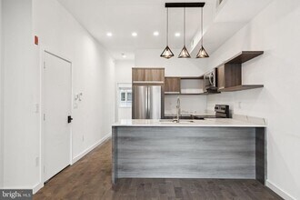 2028 E Fletcher St in Philadelphia, PA - Building Photo - Building Photo