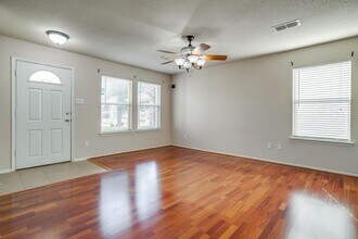 7940 Meadow View Tr in Fort Worth, TX - Building Photo - Building Photo