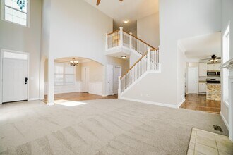 2410 Long Bow Ave in Lancaster, OH - Building Photo - Building Photo