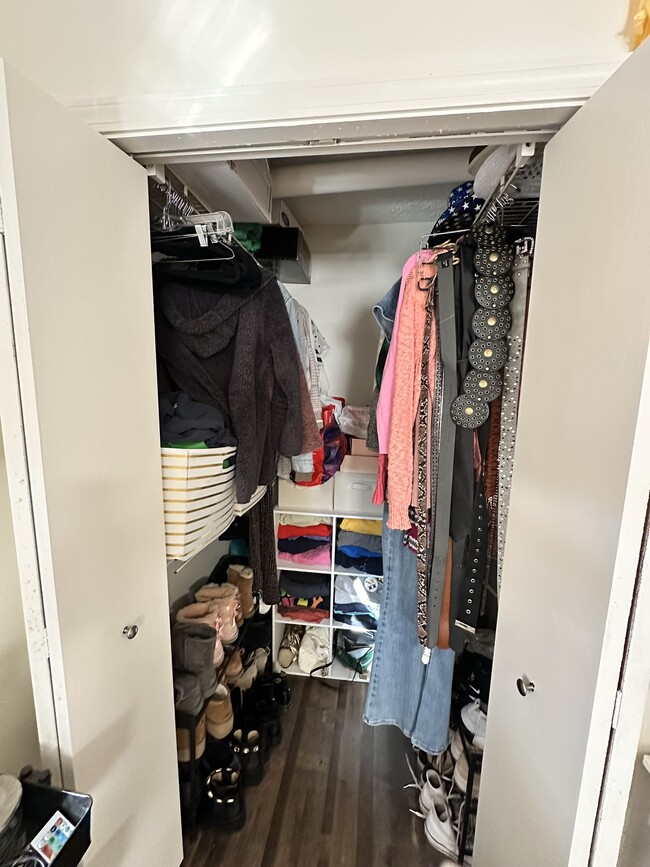 414 Fairchild Ave, Unit Apt. #1 in Kent, OH - Foto de edificio - Building Photo