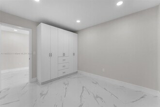 11800 SW 176th St, Unit 203 in Miami, FL - Building Photo - Building Photo