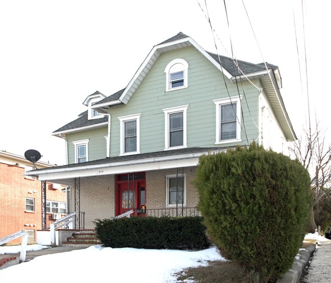 404 4th Ave in Asbury Park, NJ - Building Photo - Building Photo