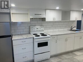 191 Simcoe St S in Oshawa, ON - Building Photo - Building Photo