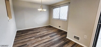 1150 W St Georges Ave in Linden, NJ - Building Photo - Building Photo
