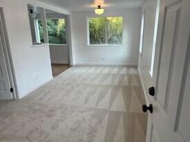 108 Sycamore St in Santa Cruz, CA - Building Photo