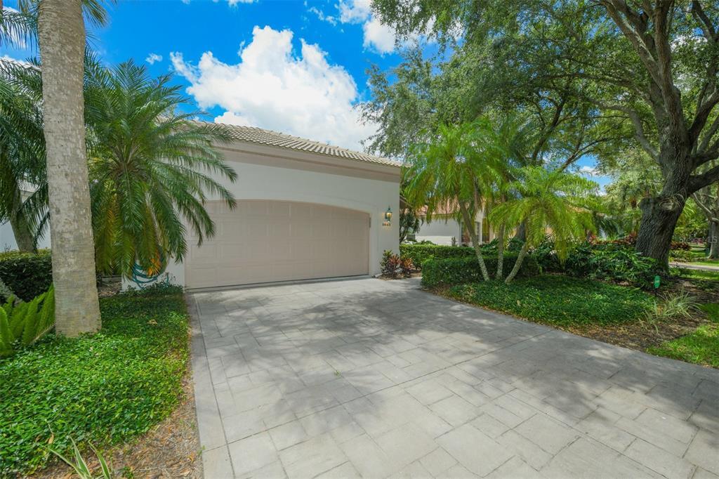 5643 Downham Meadows in Sarasota, FL - Building Photo