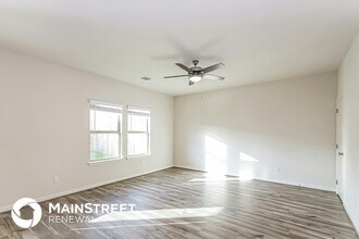 1402 Arcadian Lily in San Antonio, TX - Foto de edificio - Building Photo