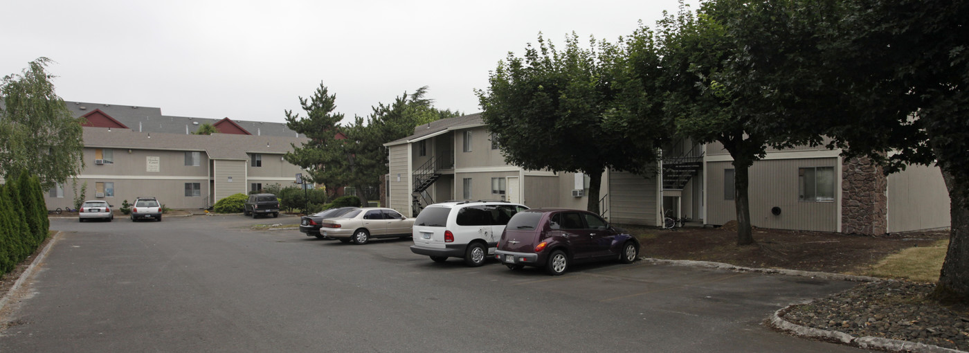 7709 SE Harold St in Portland, OR - Building Photo