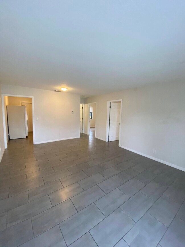 1691 W 26th St-Unit -2 in West Palm Beach, FL - Building Photo - Building Photo