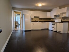 33495 Abercrombie Pl in Mission, BC - Building Photo - Building Photo