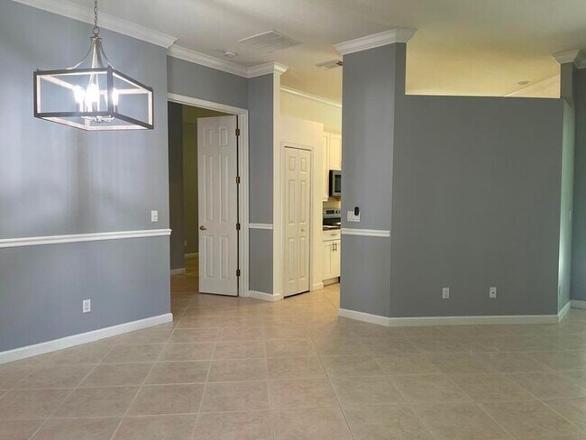 798 SW Munjack Cir in Port St. Lucie, FL - Building Photo - Building Photo