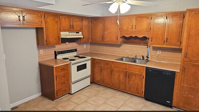 2487 Hampstead Dr in Birmingham, AL - Building Photo - Building Photo