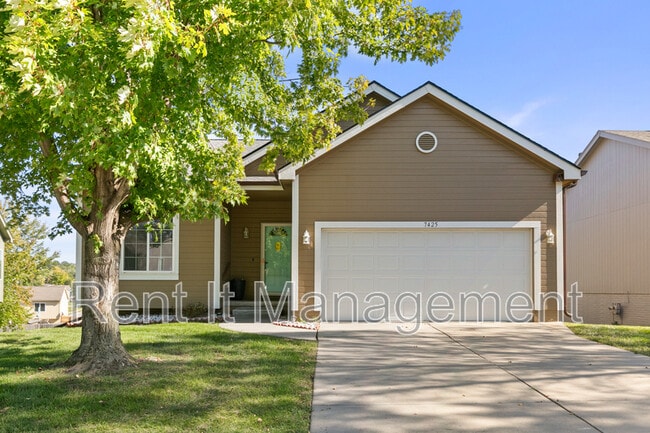 property at 7425 N 77th Ave