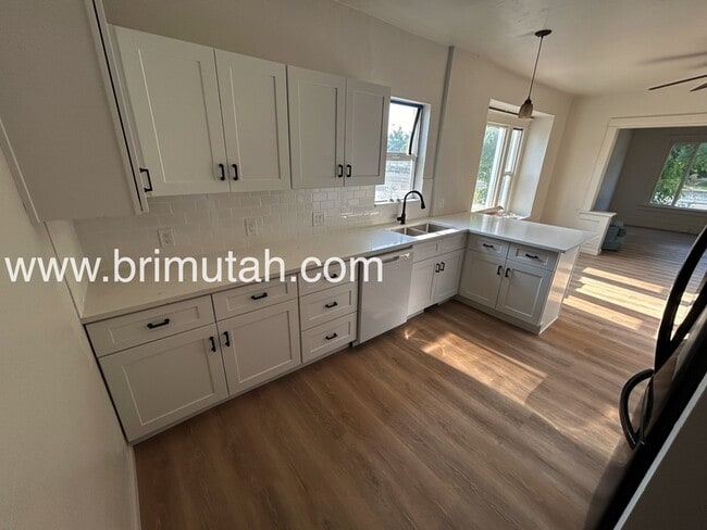 254 E 700 S in Salt Lake City, UT - Building Photo - Building Photo