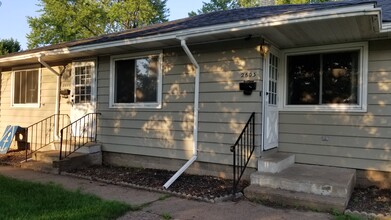 2603 Blakeley Ave in Eau Claire, WI - Foto de edificio - Building Photo