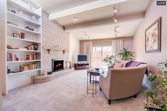 12104 Calle Zagal NE in Albuquerque, NM - Building Photo - Building Photo