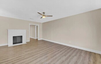 105 Laurel St in Vacaville, CA - Building Photo - Building Photo