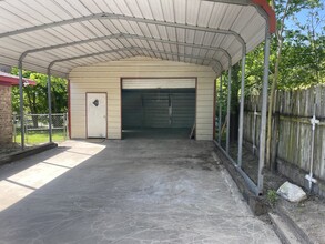 261 Airport Rd in Emory, TX - Building Photo - Building Photo