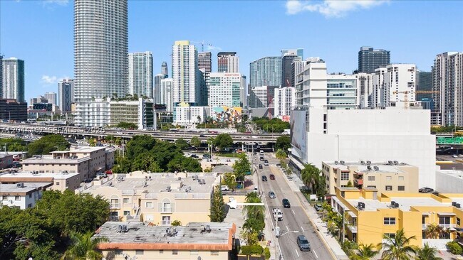 property at 437 SW 7th St