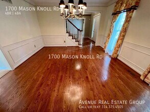 1700 Mason Knoll Rd in St. Louis, MO - Building Photo - Building Photo